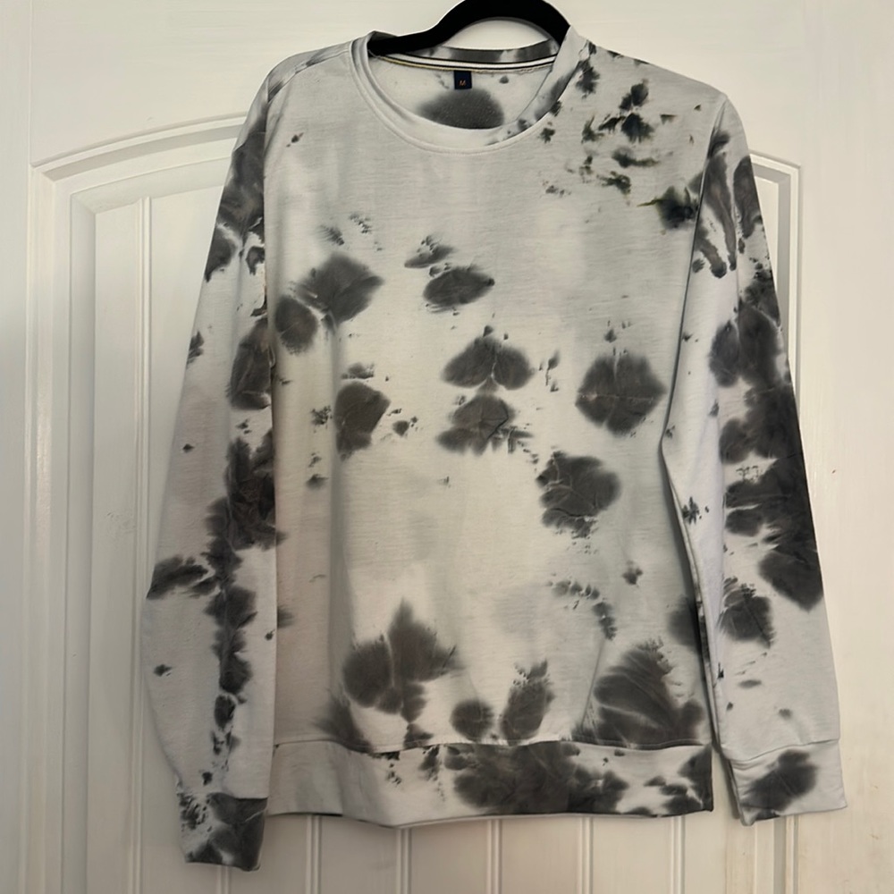 Long sleeves patterned